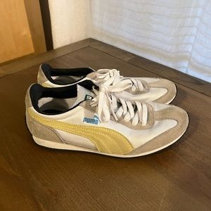 Puma women sport sneaker